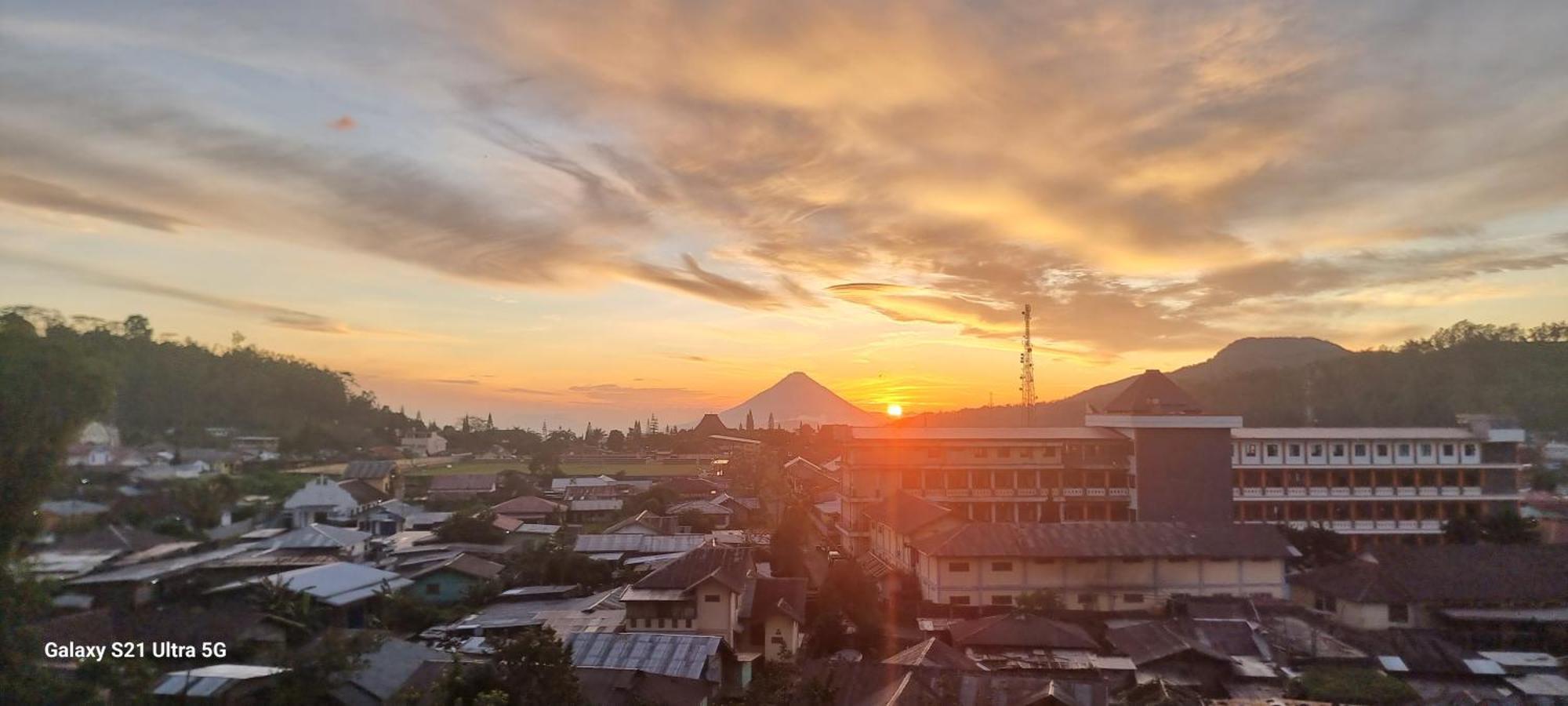 Bajawa-Roo Hotel Luaran gambar